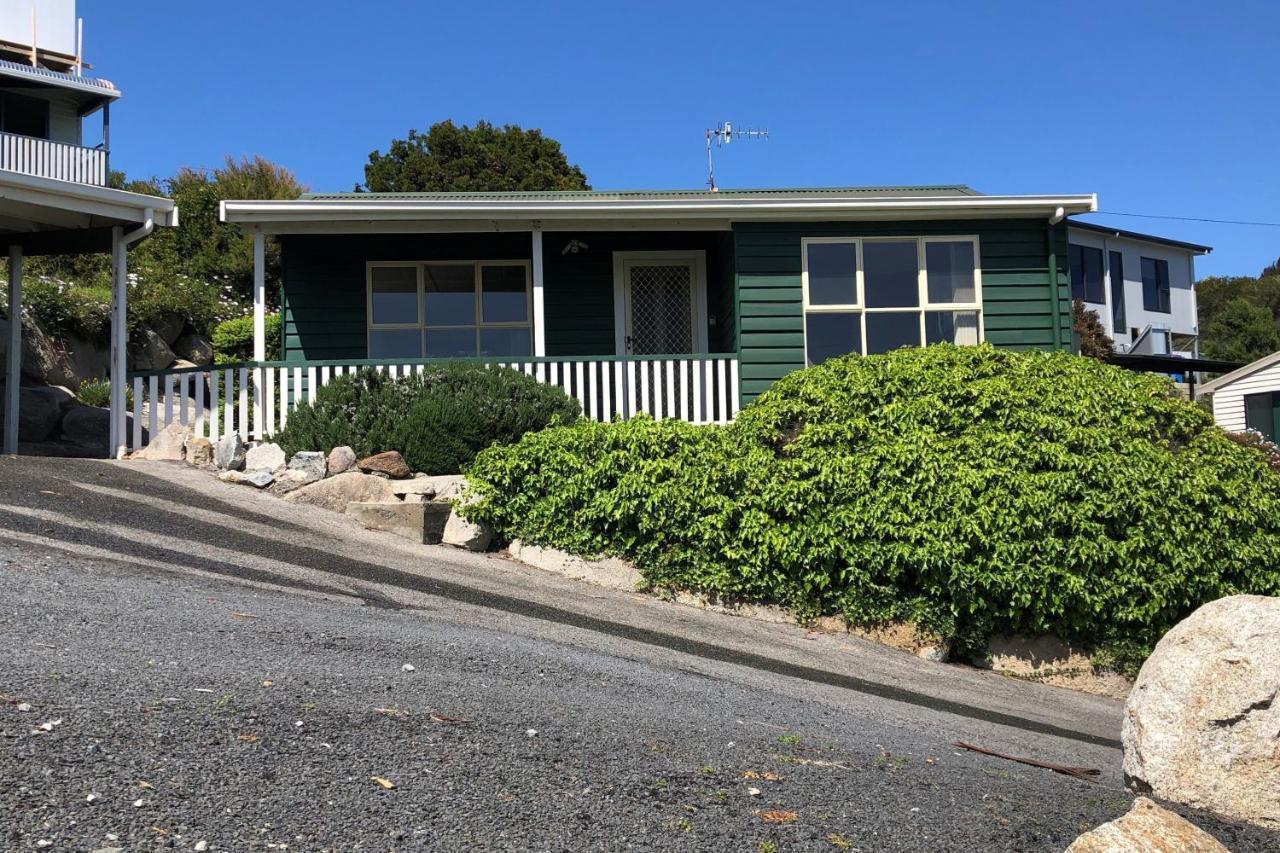 Binalong Beach Cottage Beachfront At Bay Of Fires Next To Restaurant Binalong Bay Exteriér fotografie
