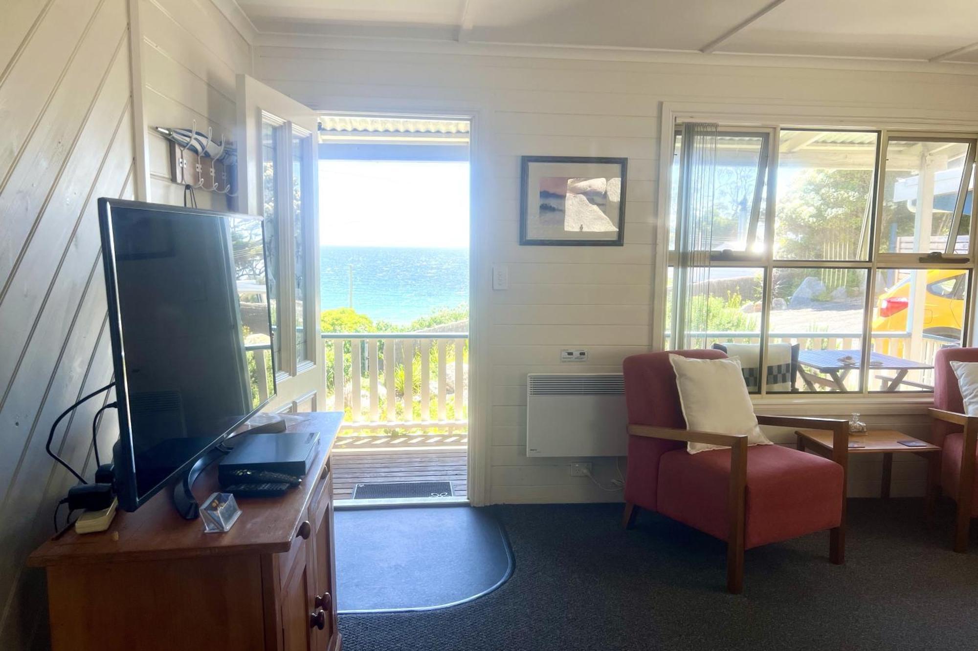 Binalong Beach Cottage Beachfront At Bay Of Fires Next To Restaurant Binalong Bay Exteriér fotografie